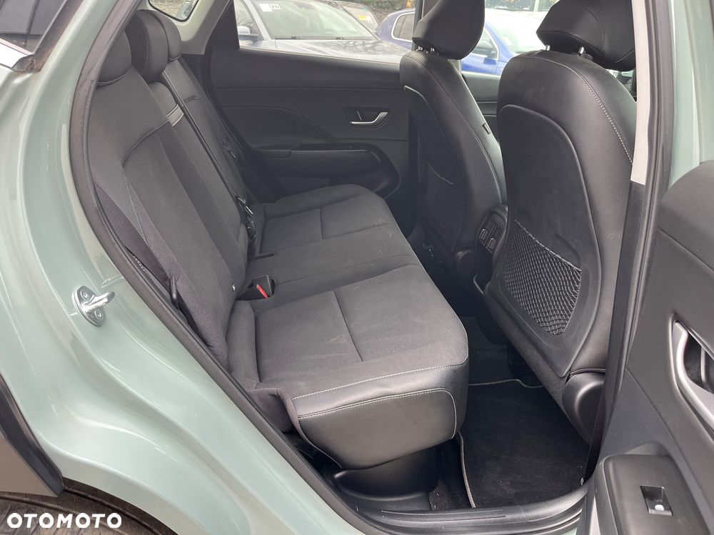 Hyundai Kona - 11