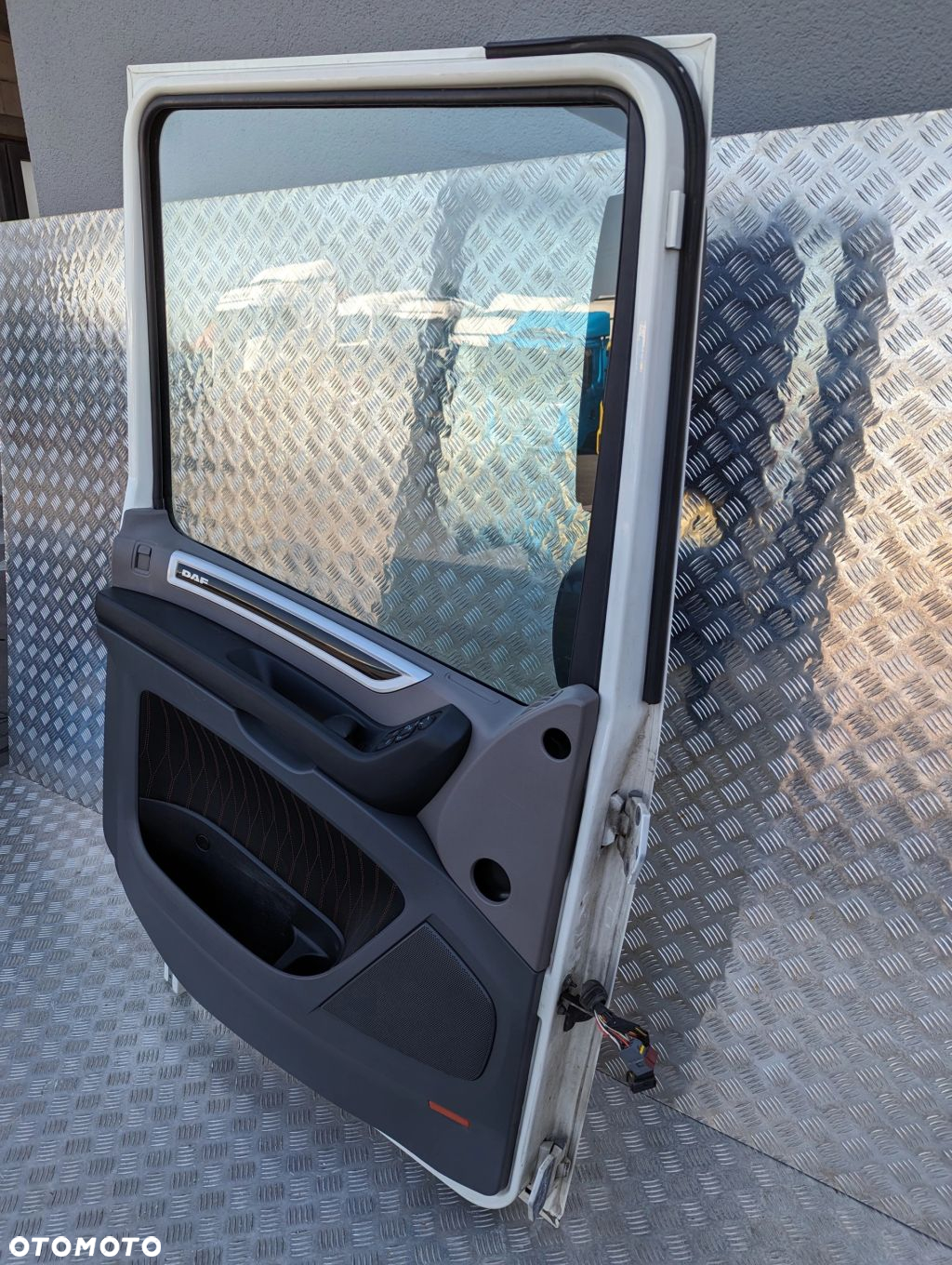 DRZWI KOMPLETNE LEWE DAF XF 106 LIFT - 5