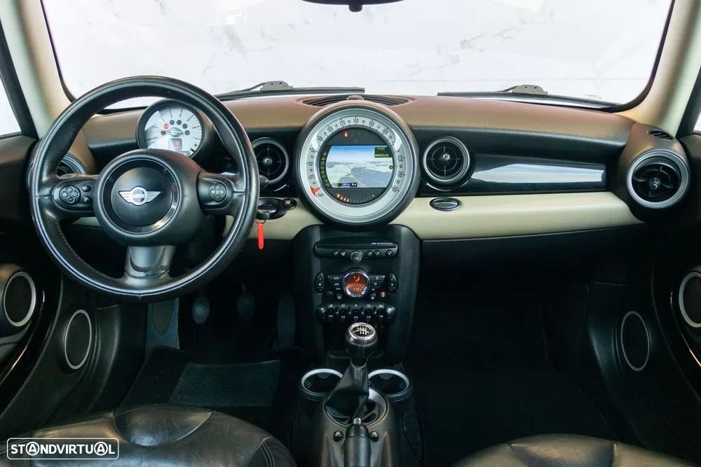 MINI 3 Portas One D - 4