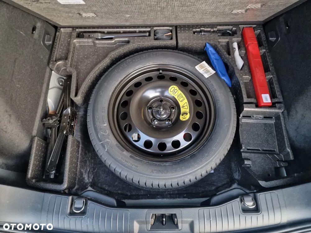 Ford Kuga - 34