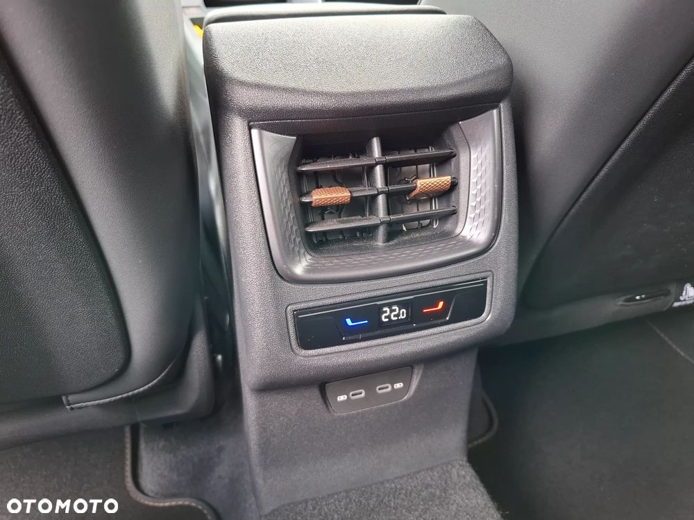 Cupra Terramar 1.5 eTSI mHEV Advantage Edition DSG - 32