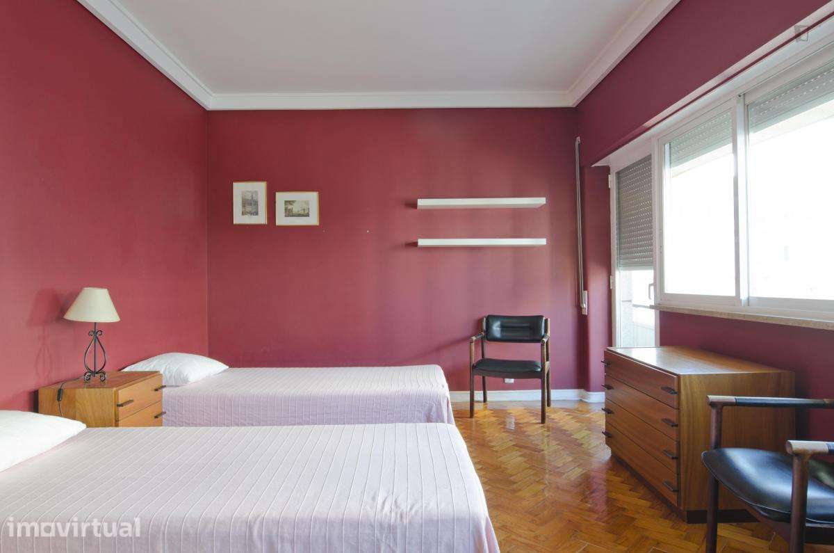 Quarto - localizado em Campolide Lisbon - Grande imagem: 2/29
