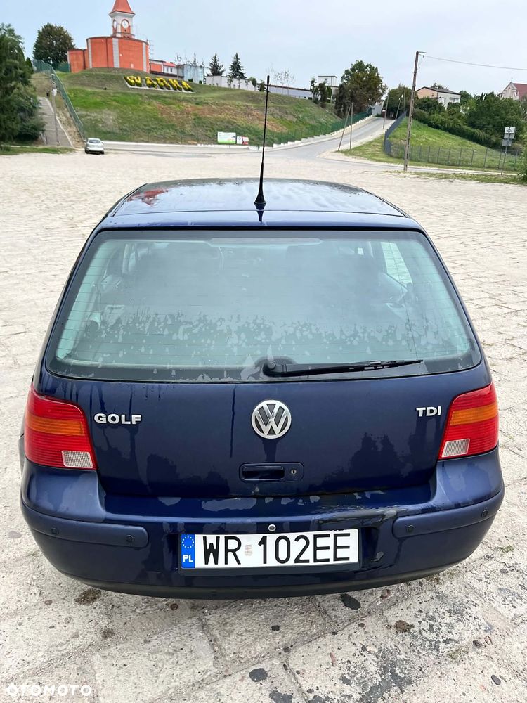 Volkswagen Golf 1.9 TDI Q - 3