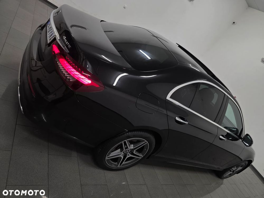 Mercedes-Benz Klasa E 300 4Matic 9G-TRONIC AMG Line - 36