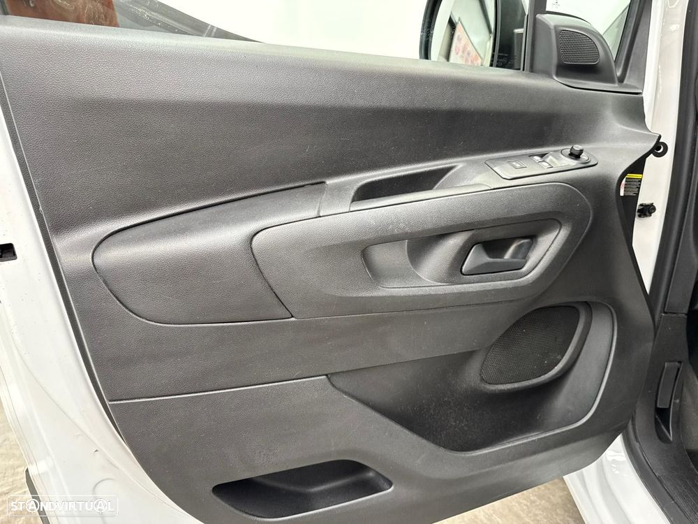 Peugeot Partner 1.5 BlueHDi Asphalt Standard - 19