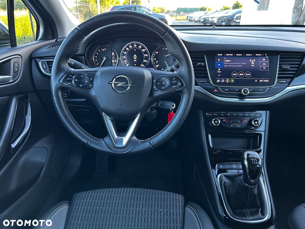 Opel Astra 1.2 Turbo Business Edition - 23