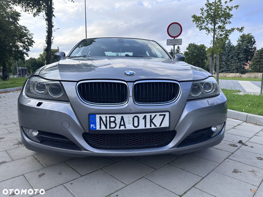BMW Seria 3 318i - 3