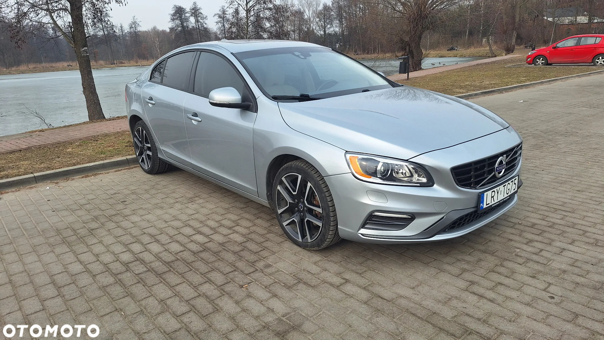 Volvo S60 T5 Momentum - 2