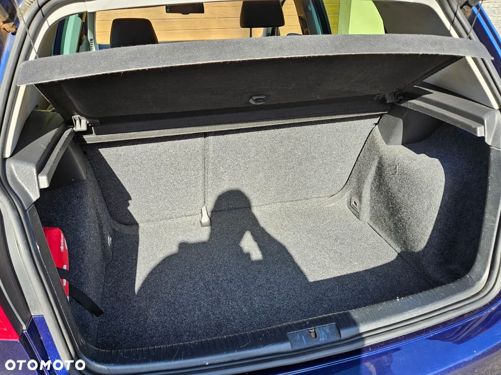 Volkswagen Golf - 20