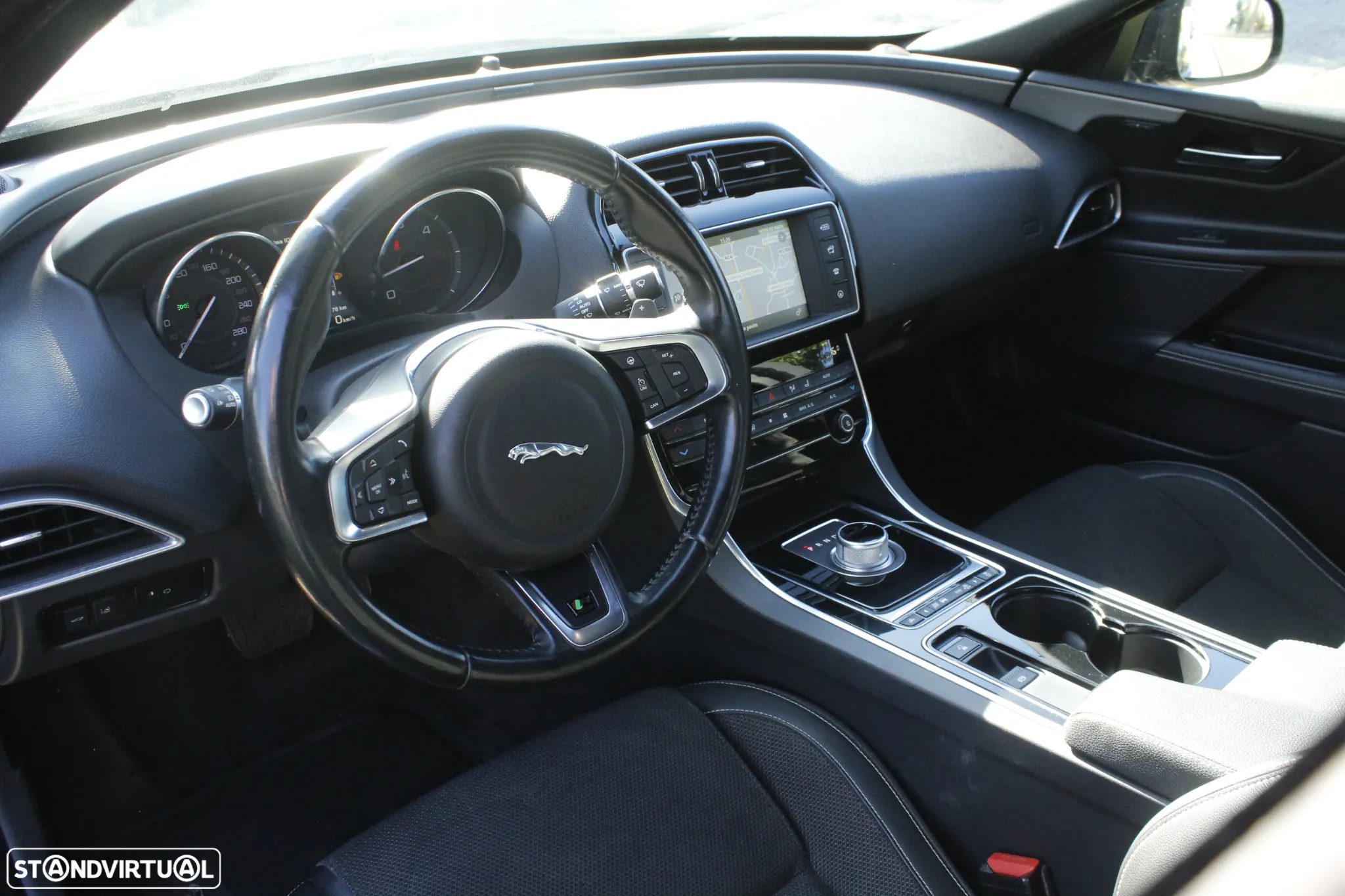 Jaguar XE 2.0 D R-Sport Aut. - 13