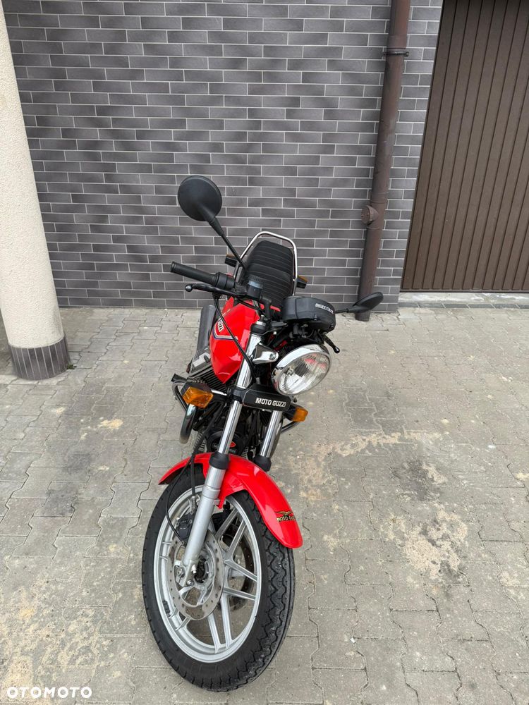 Moto Guzzi V7 - 4