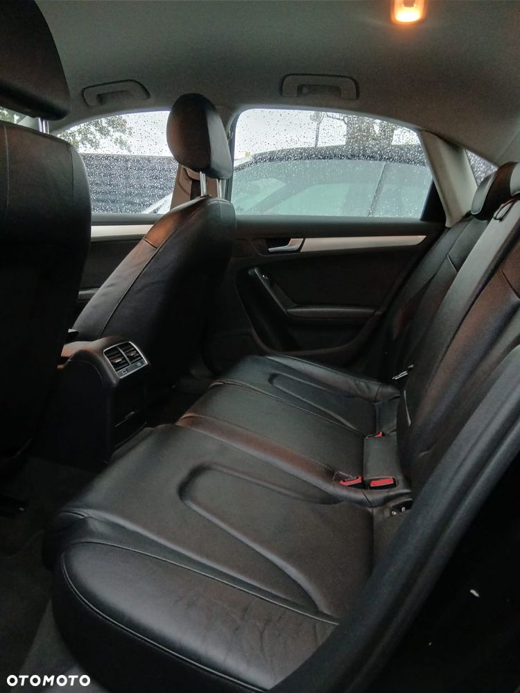 Audi A4 Limousine - 7