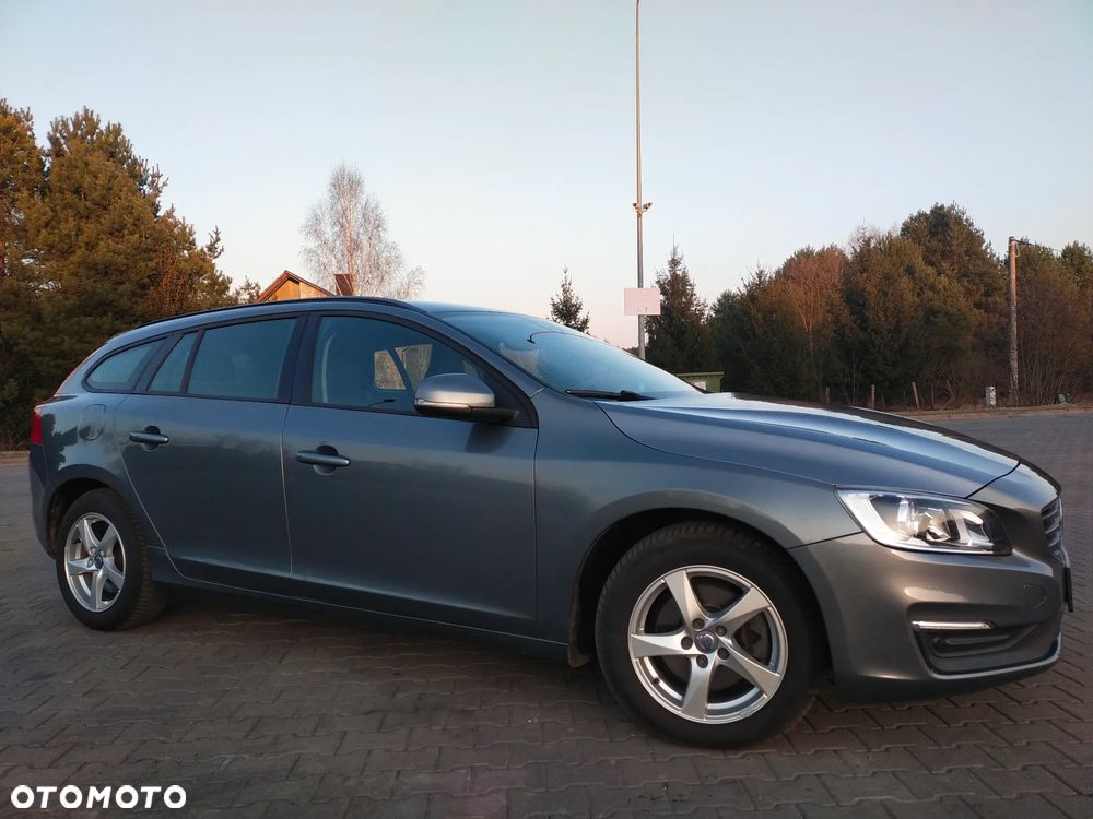 Volvo V60 D2 - 2