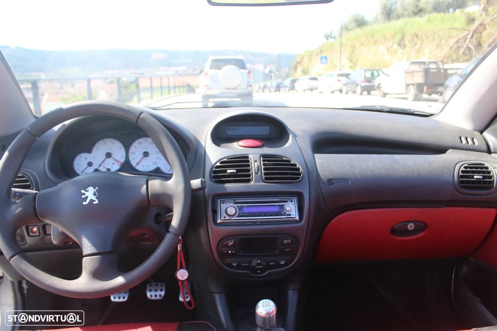 Peugeot 206 CC 2.0 - 9