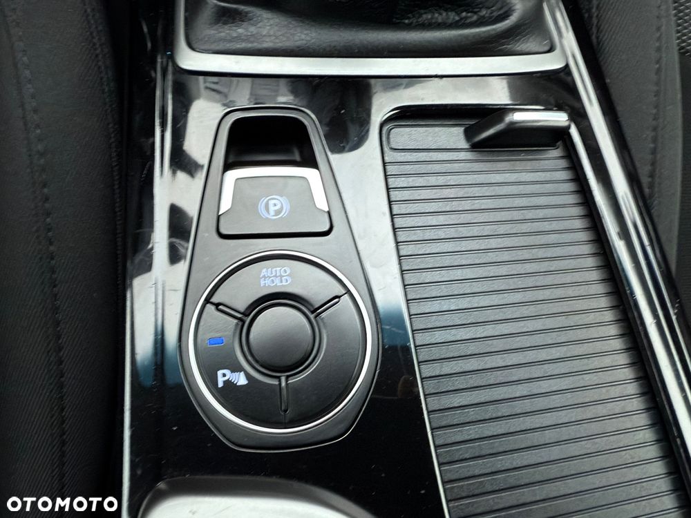 Hyundai i40 Kombi blue 1.7 CRDi Premium - 19