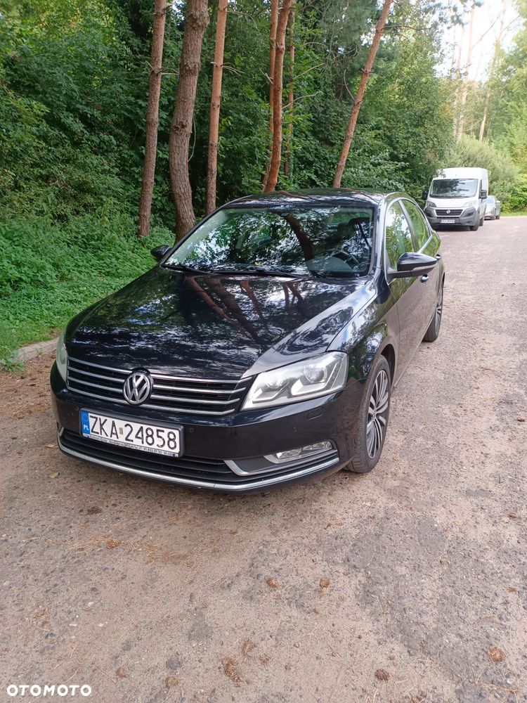 Volkswagen Passat 2.0 TDI Highline - 9