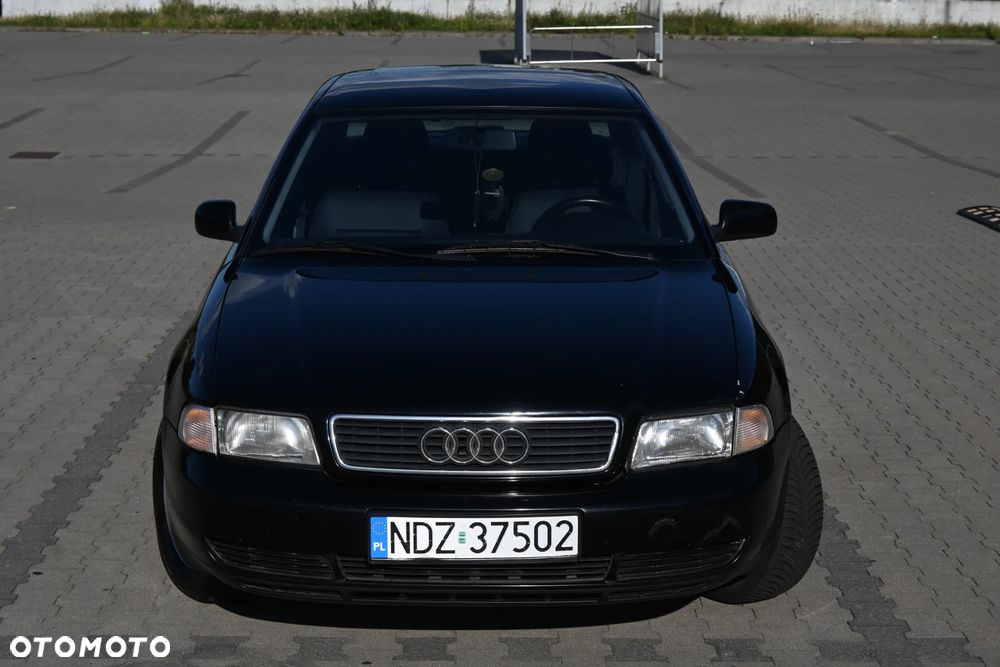 Audi A4 Limousine - 2