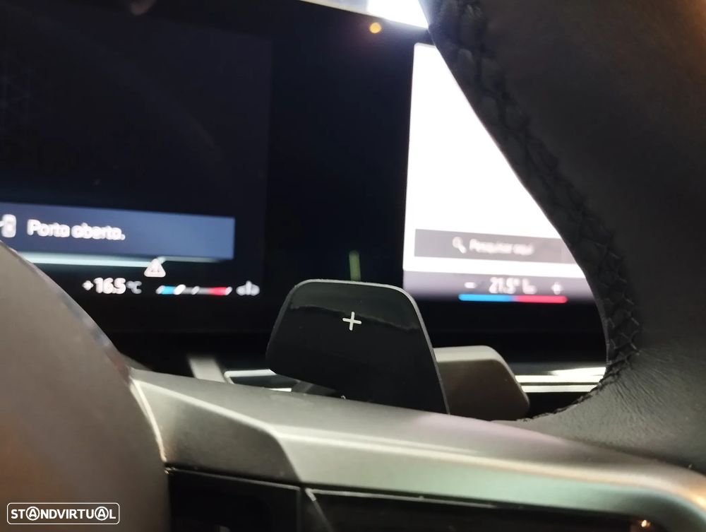 BMW 520 d Pack Desportivo M - 26