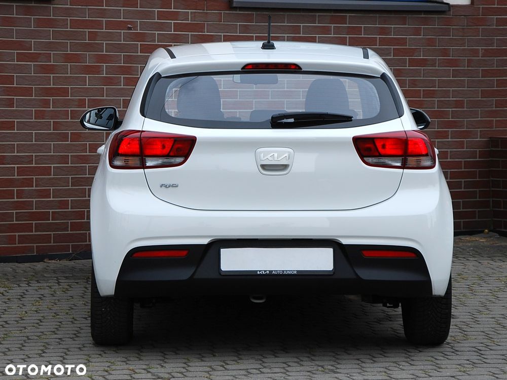 Kia Rio 1.2 M - 17