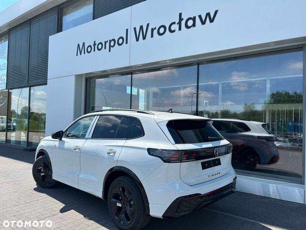 Volkswagen Tiguan - 11