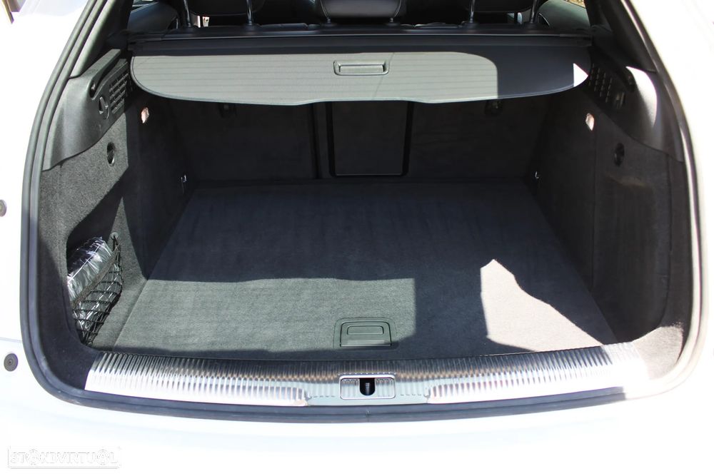 Audi RS Q3 2.5 TFSI quattro S tronic performance - 43