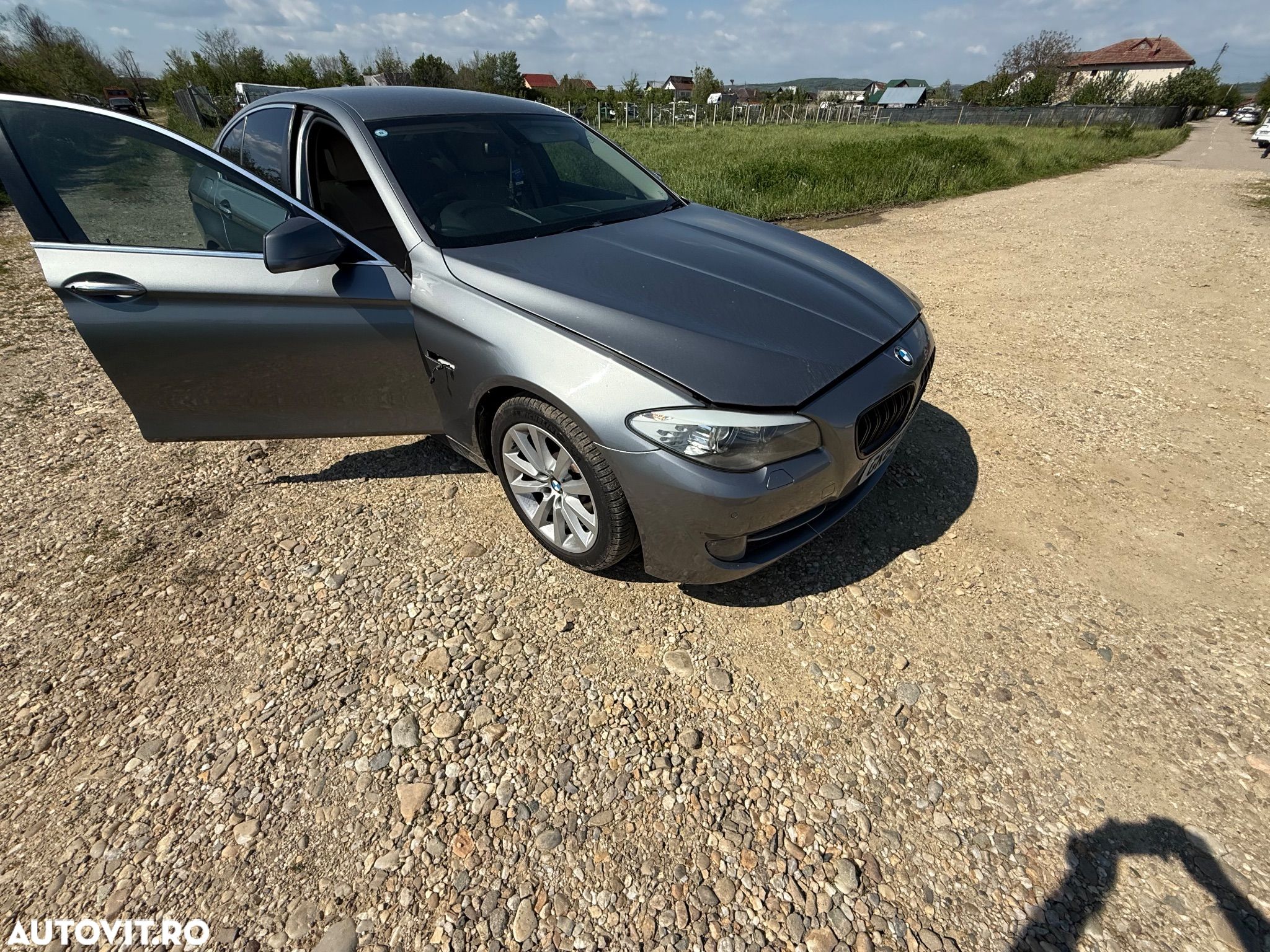 Dezmembrez bmw f10 530d 245 HP N57D20A culoare A52 SPACEGRAU METALLIC  motor  perfect funcțional cutie automată navigație android cu Apple car play - 1
