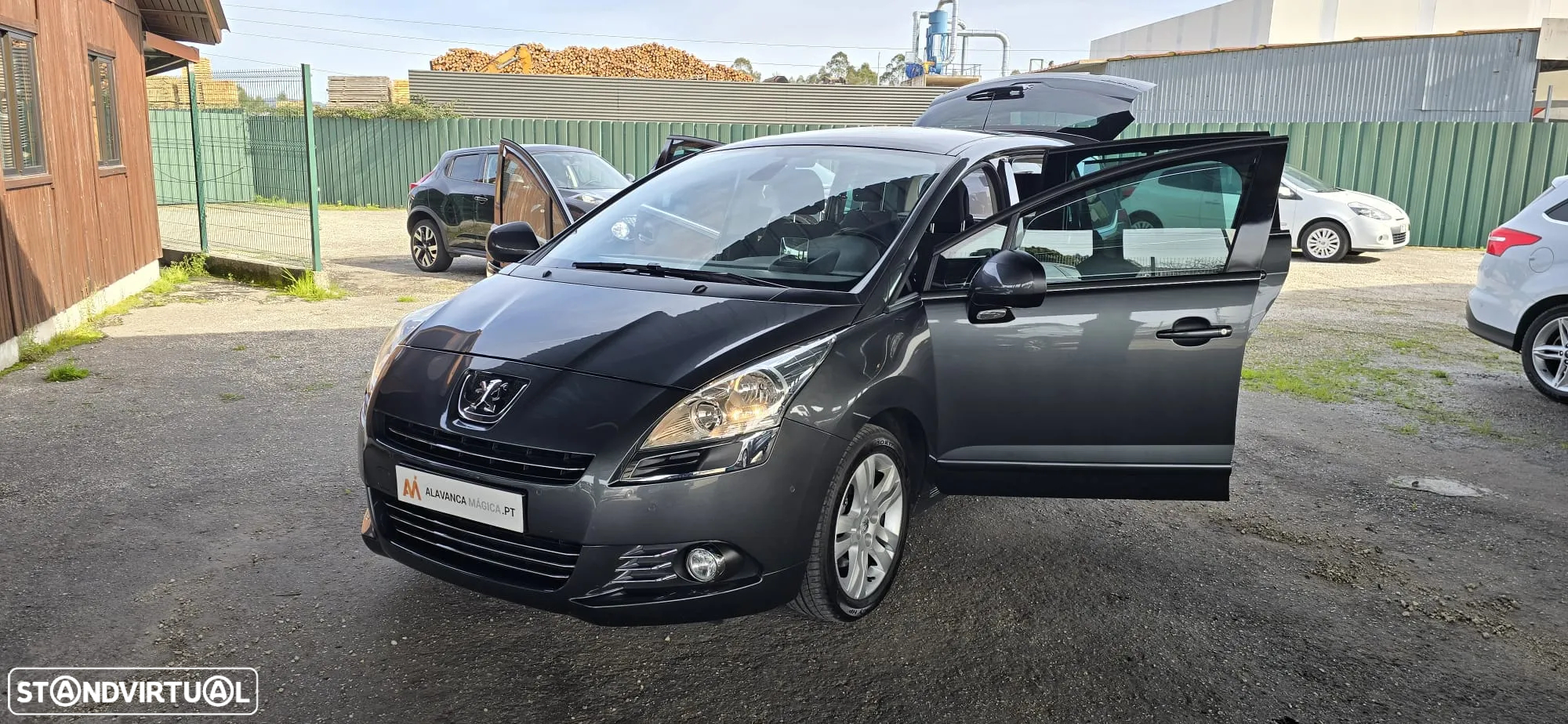Peugeot 5008 2.0 HDi Executive JLL17 - 32