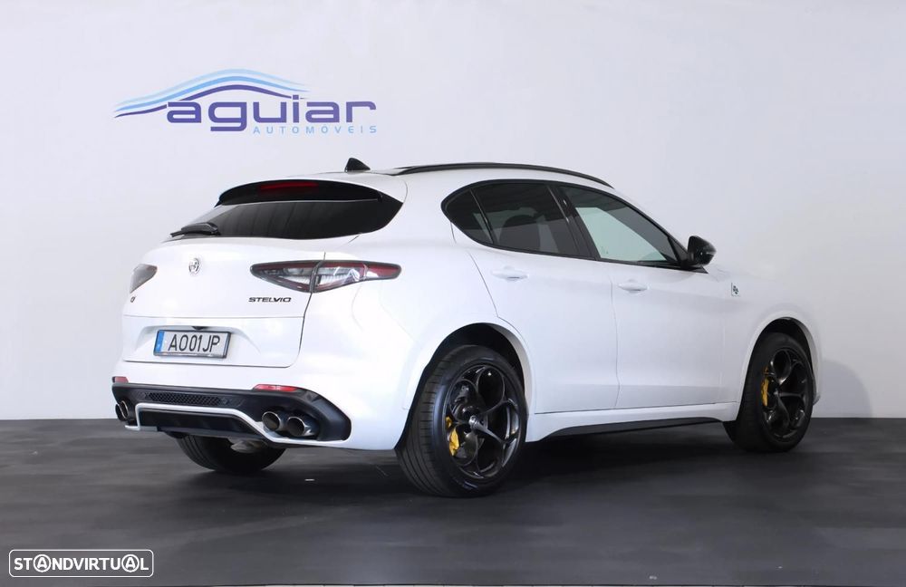 Alfa Romeo Stelvio 2.9 T Quadrifoglio AT8 Q4 - 4