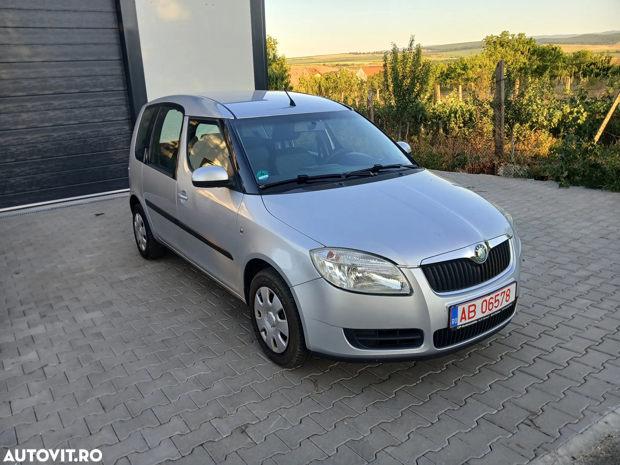 Skoda Roomster 1.4 16V Comfort - 2