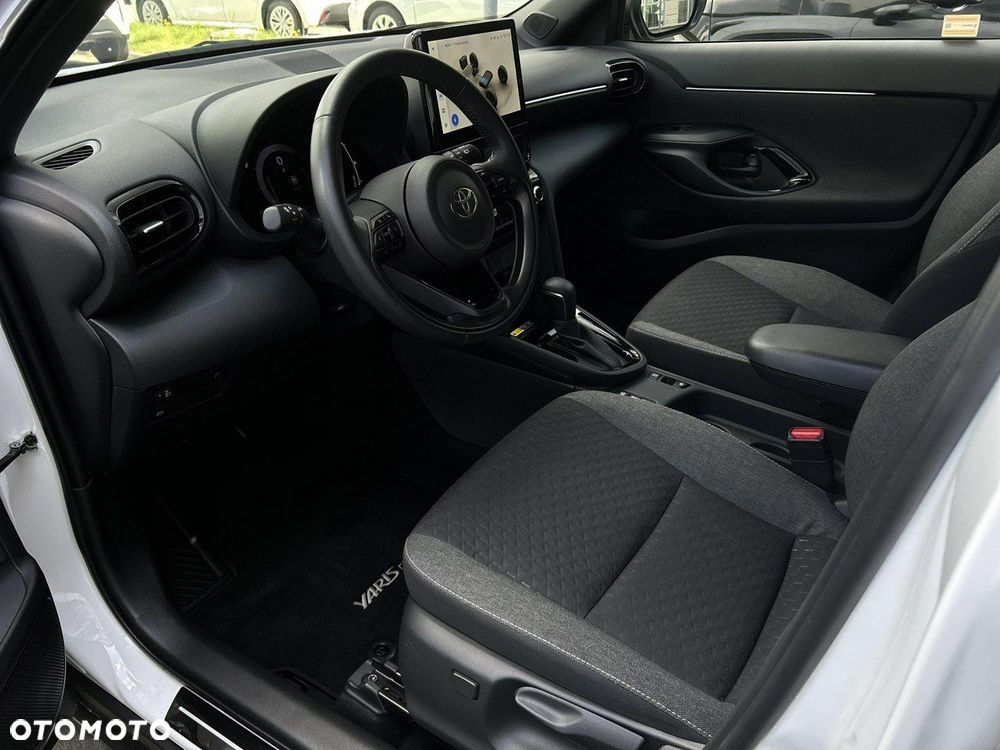 Toyota Yaris Cross - 10