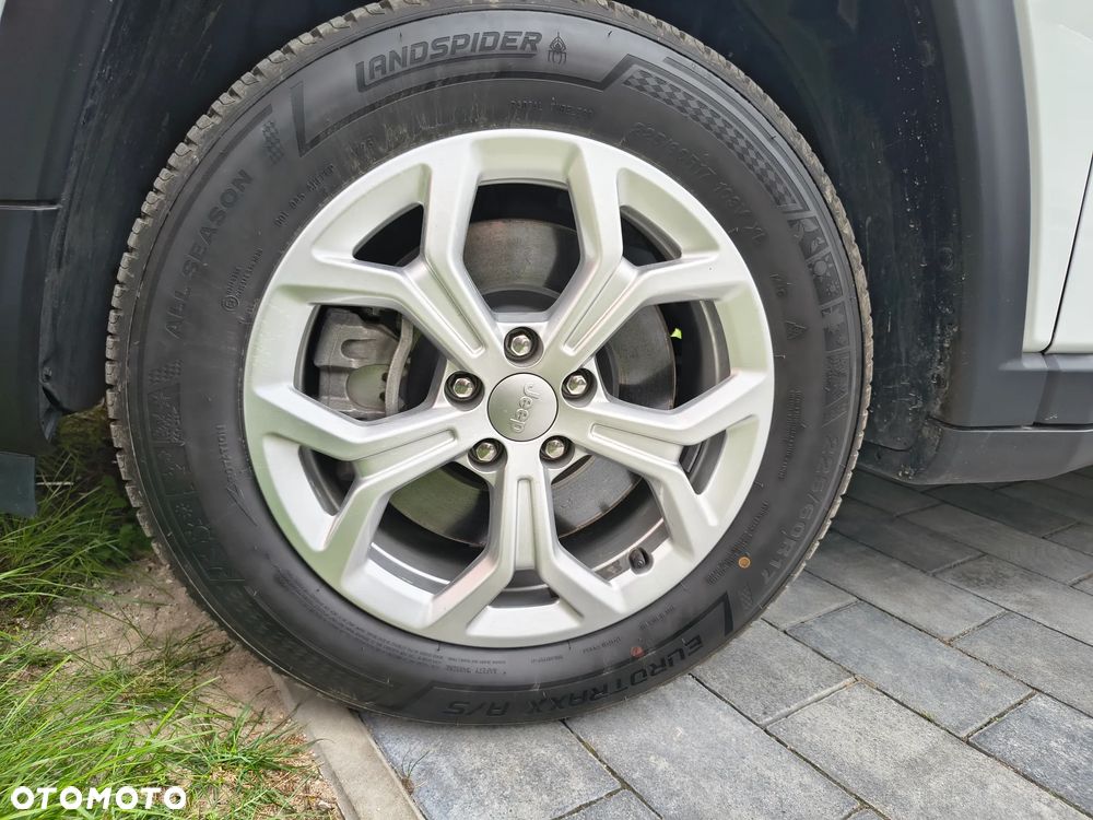Jeep Compass - 22