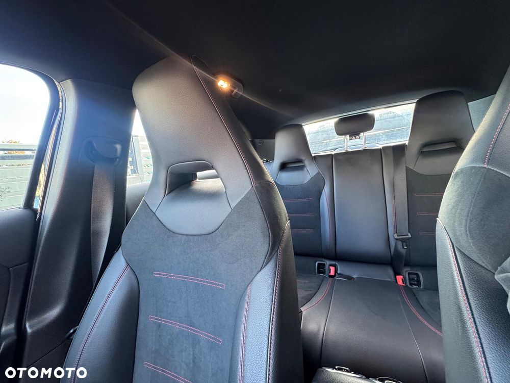 Mercedes-Benz Klasa A 200 AMG Line 7G-DCT - 25