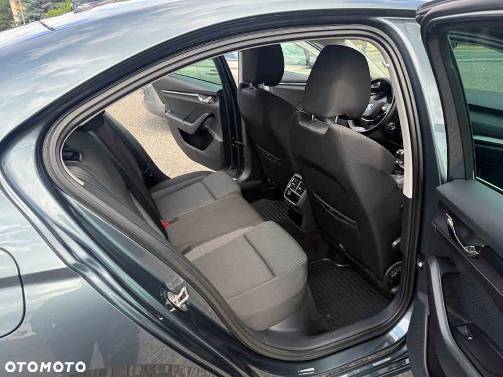 Skoda Octavia 2.0 TDI Ambition - 26