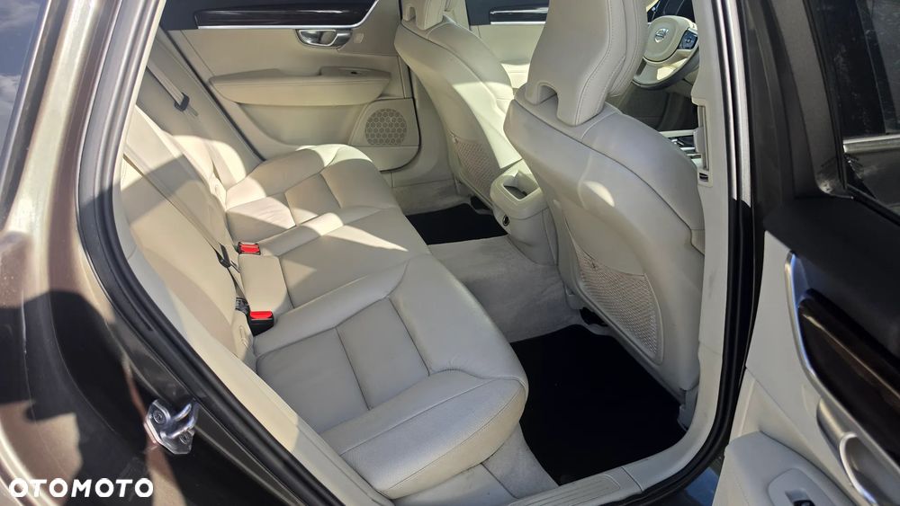 Volvo V90 D4 Geartronic Momentum - 16