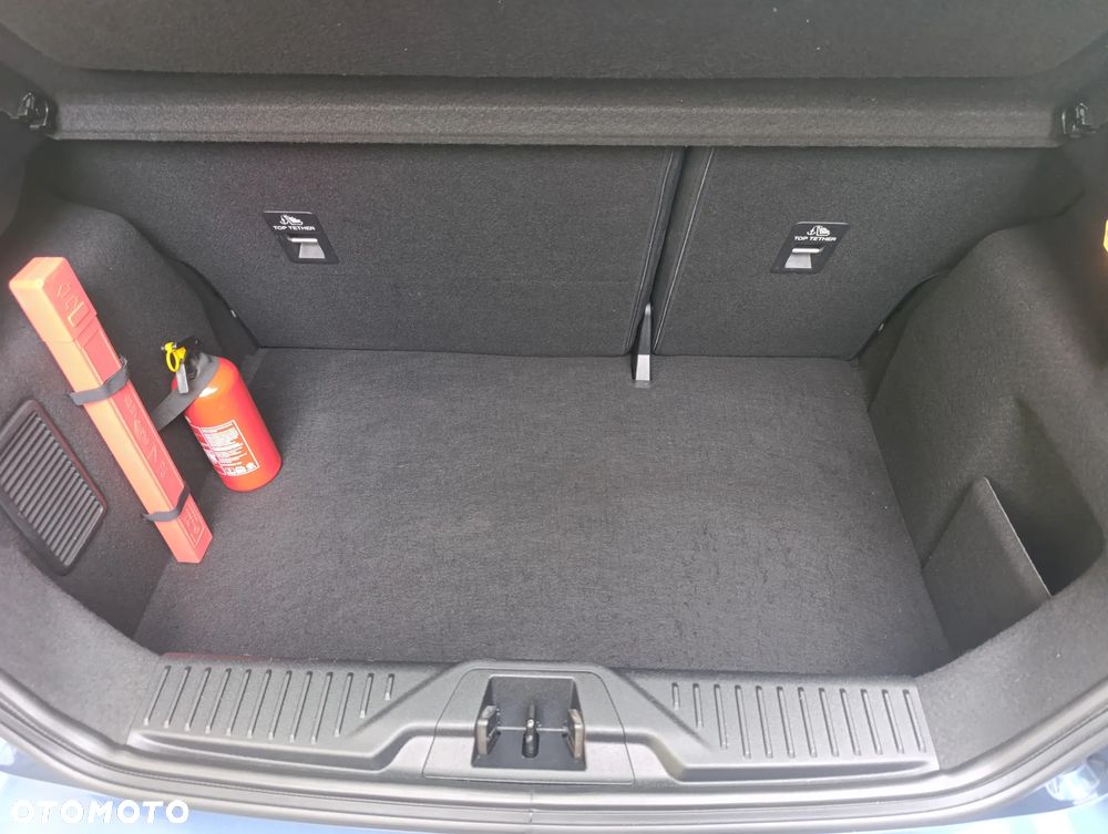 Ford Fiesta 1.0 EcoBoost S&S TREND - 12
