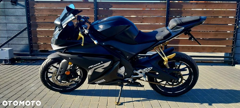 Yamaha YZF - 1