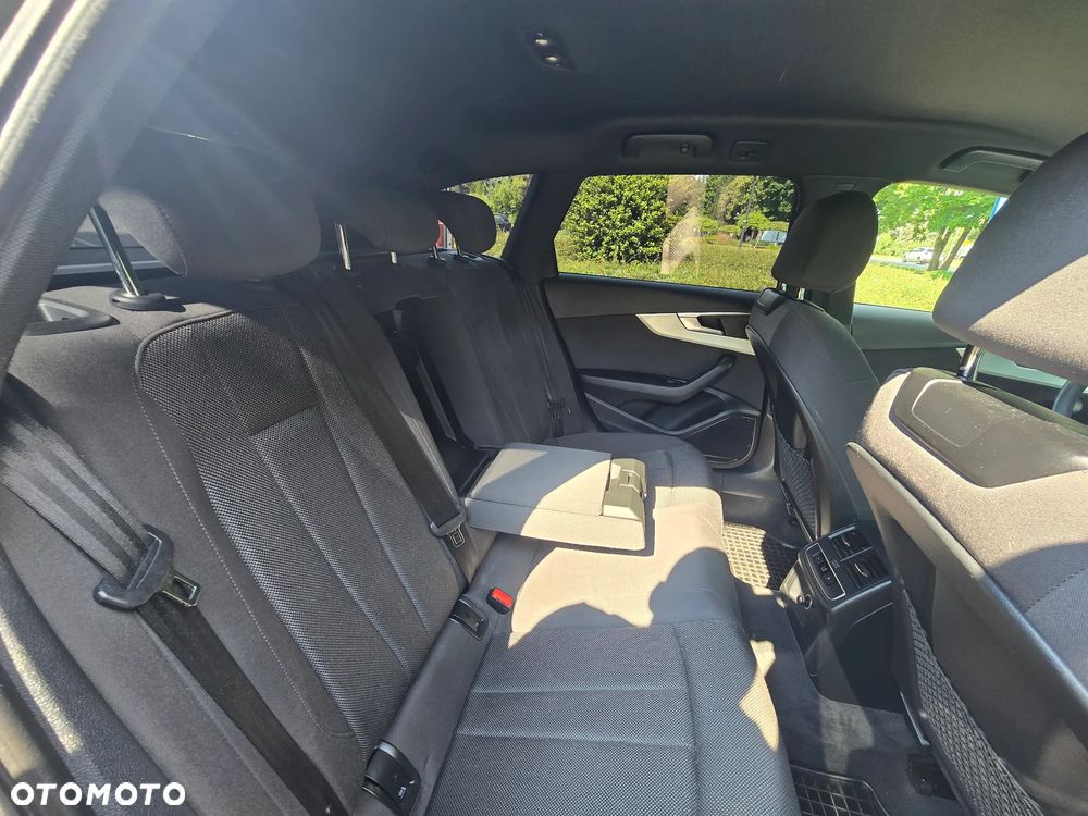 Audi A4 - 24