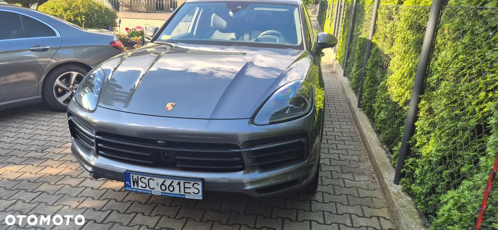 Porsche Cayenne Standard - 4