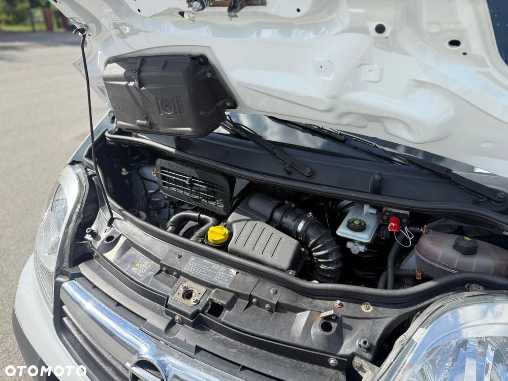 Renault Trafic - 13