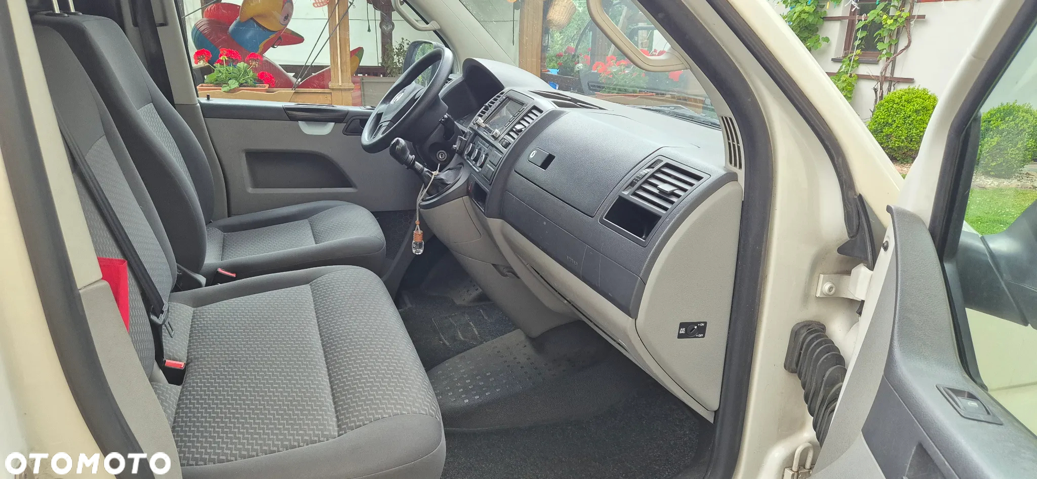 Volkswagen T5 LONG - 9