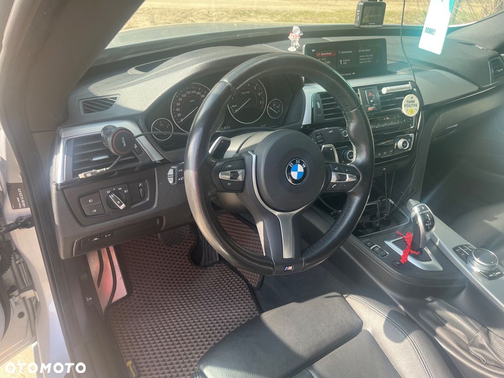 BMW Seria 3 320i Edition M Sport Shadow - 14