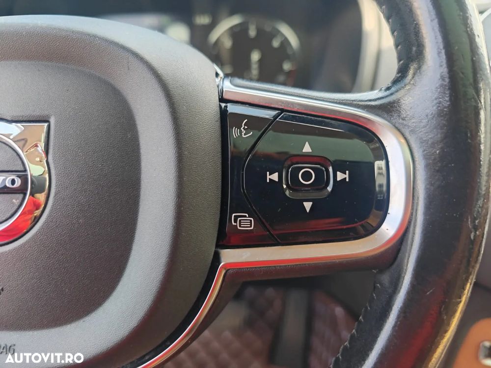 Volvo XC 90 D5 AWD Geartronic Inscription - 9