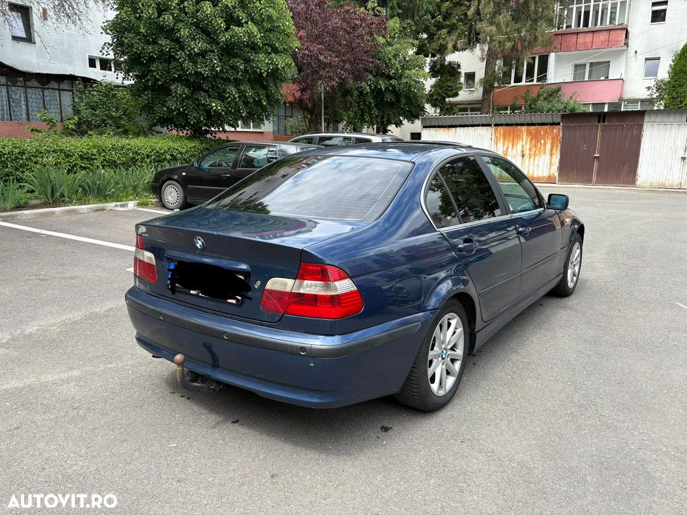 BMW Seria 3 320td - 10