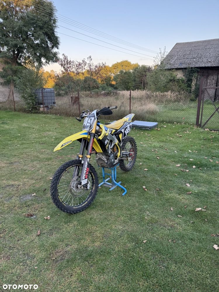 Suzuki RM-Z