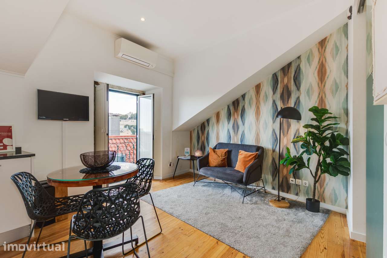 Apartamento Remodelado com Vista de Rio e Cidade no Coração de Lisboa - Grande imagem: 4/22