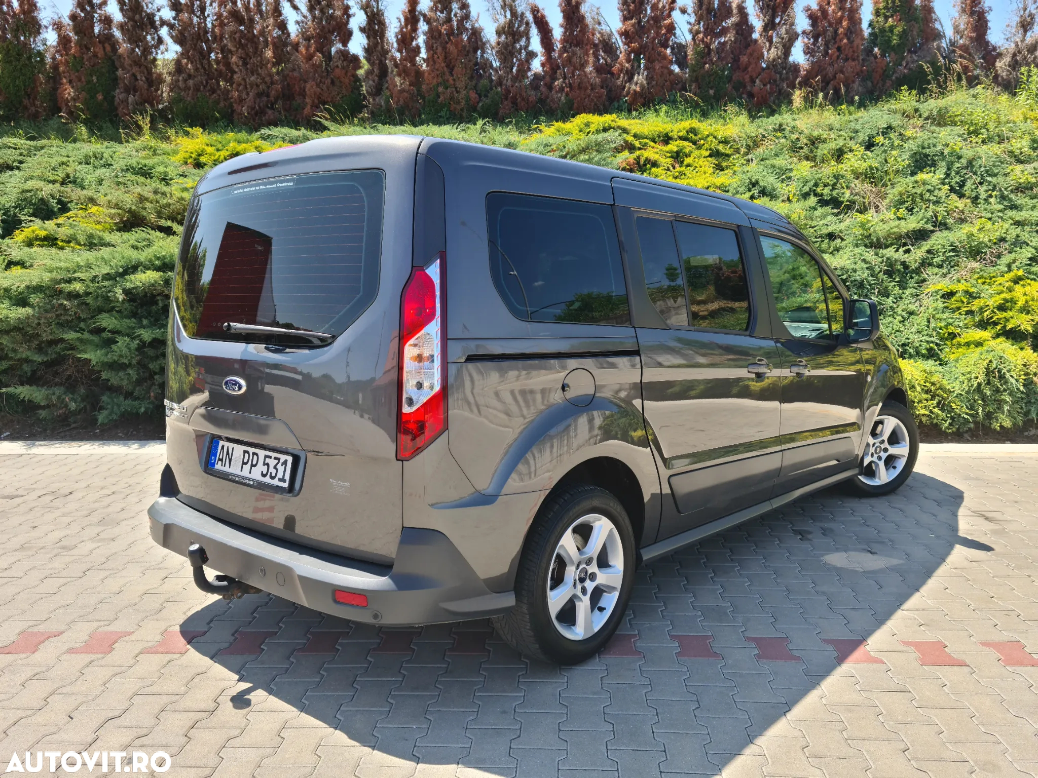 Ford Tourneo Connect 1.5 TDCi LWB (L2) Titanium - 3