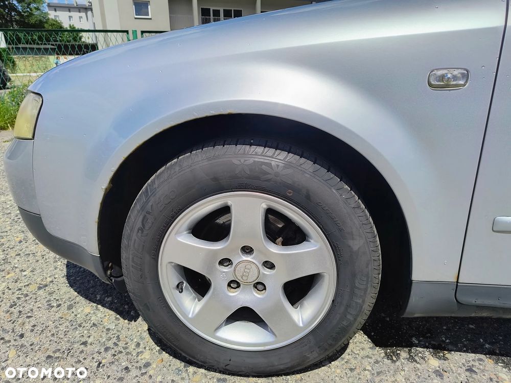 Audi A4 Limousine 1.6 - 8