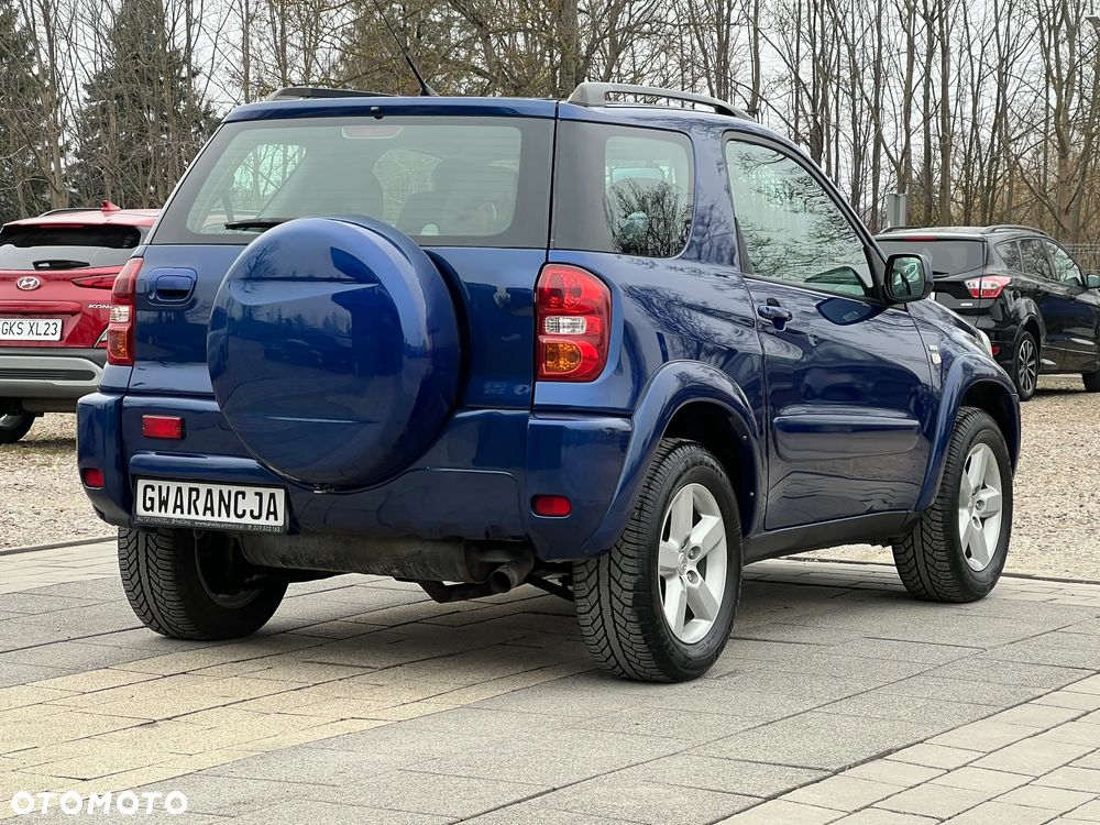 Toyota RAV4 4x4 Edition - 10