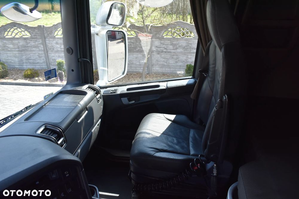 Scania R450 // CROWN EDITION // NAVI // FULL LED TYŁ I PRZÓD // SKÓRY // METALIK // DUŻA NAVI // KLIMA POSTOJOWA // - 29