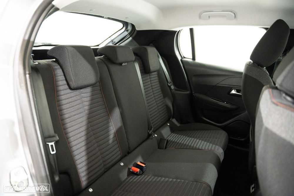 Peugeot 208 1.2 PureTech Allure EAT8 - 25